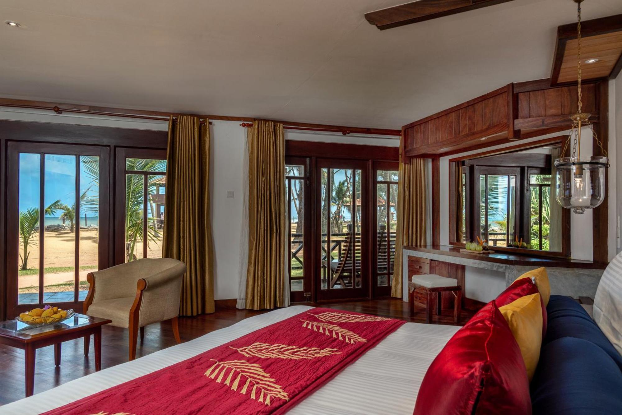 Royal Palms Beach Hotel Kalutara Exteriör bild