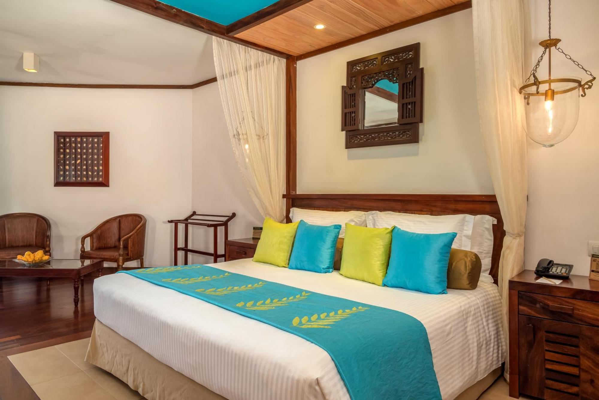 Royal Palms Beach Hotel Kalutara Exteriör bild
