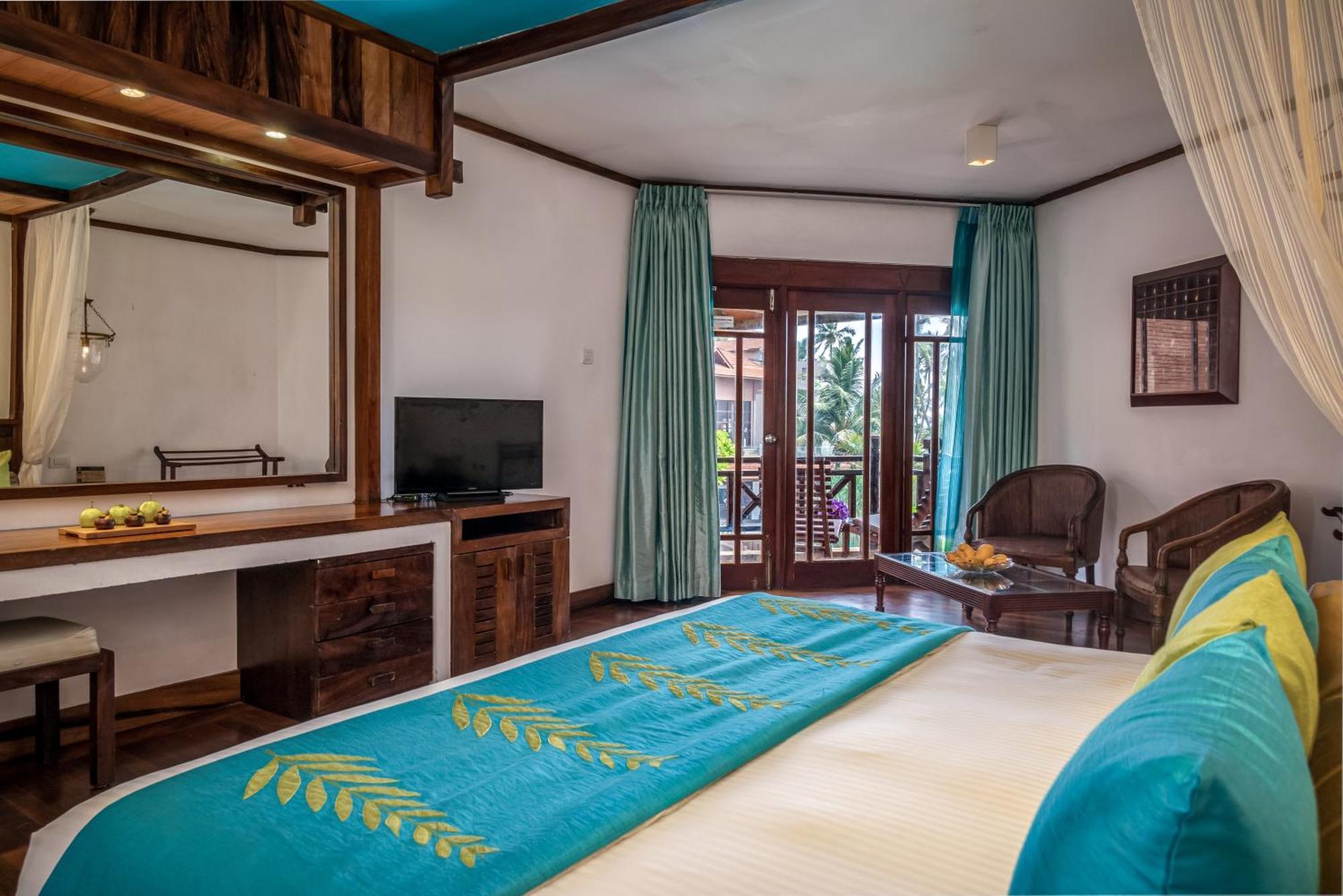 Royal Palms Beach Hotel Kalutara Exteriör bild