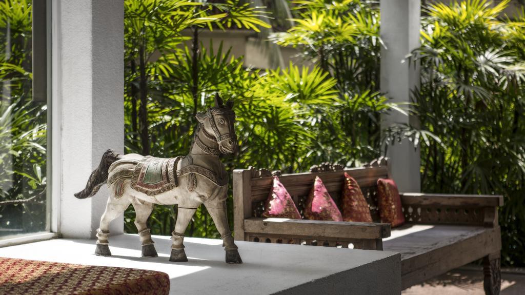 Royal Palms Beach Hotel Kalutara Exteriör bild